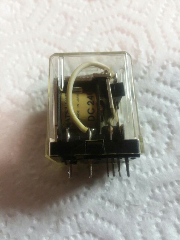 Technics SA-400 Stereo Receiver relay