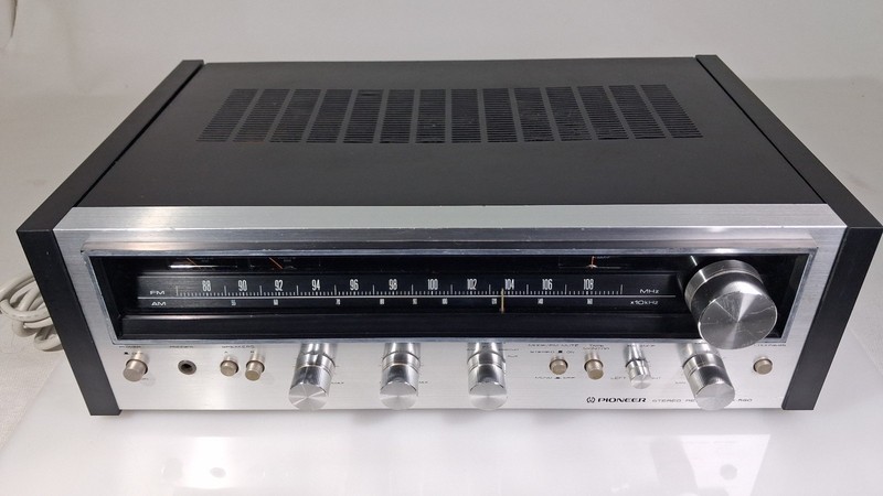 PIONEER SX-590 VINTAGE STEREO RECEIVER gallery