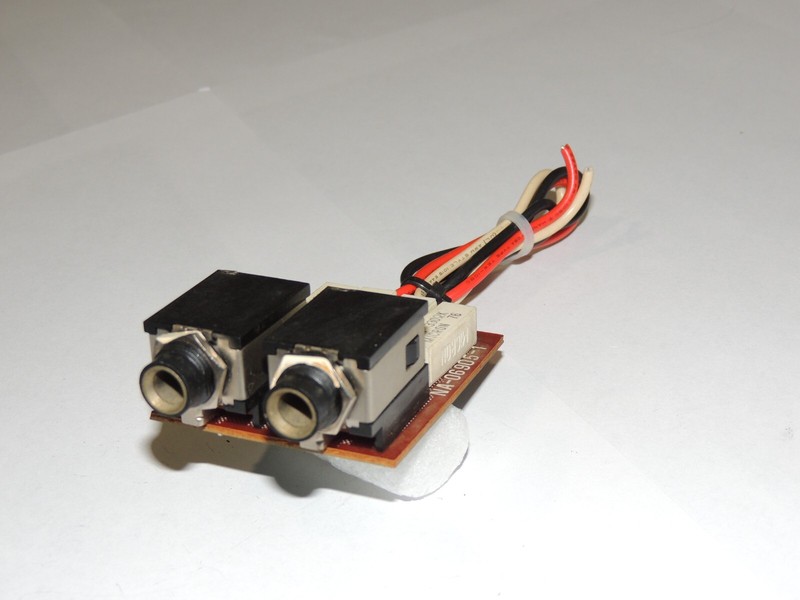 Yamaha CR-2020 Dual Headphone Assembly NA06905 gallery