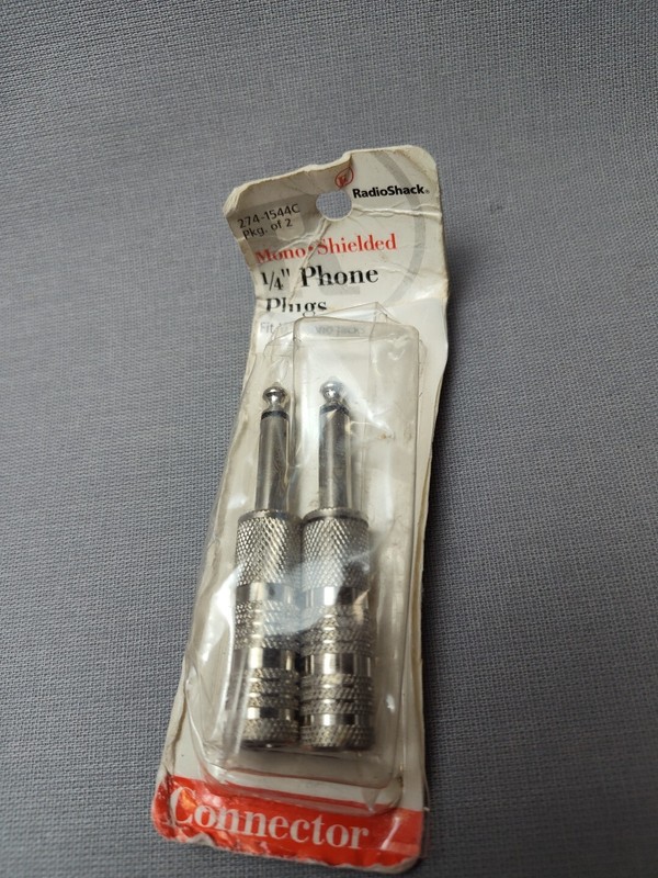 Radio Shack 1/4″ Archer Phone Plugs Mono TS Tandy Co 274-1544 NOS Guitar