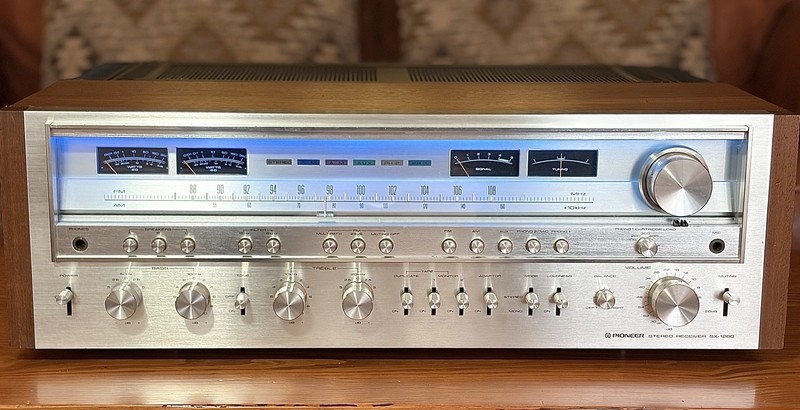 PIONEER SX-1280 AMFM Stereo Receiver 185 Watt Re-Capped Bench Service Near MINT!