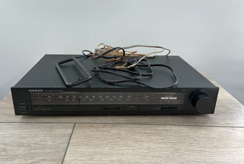 Vintage Onkyo FM Stereo AM Tuner T-22 Made in Japan With Antenna Powers On