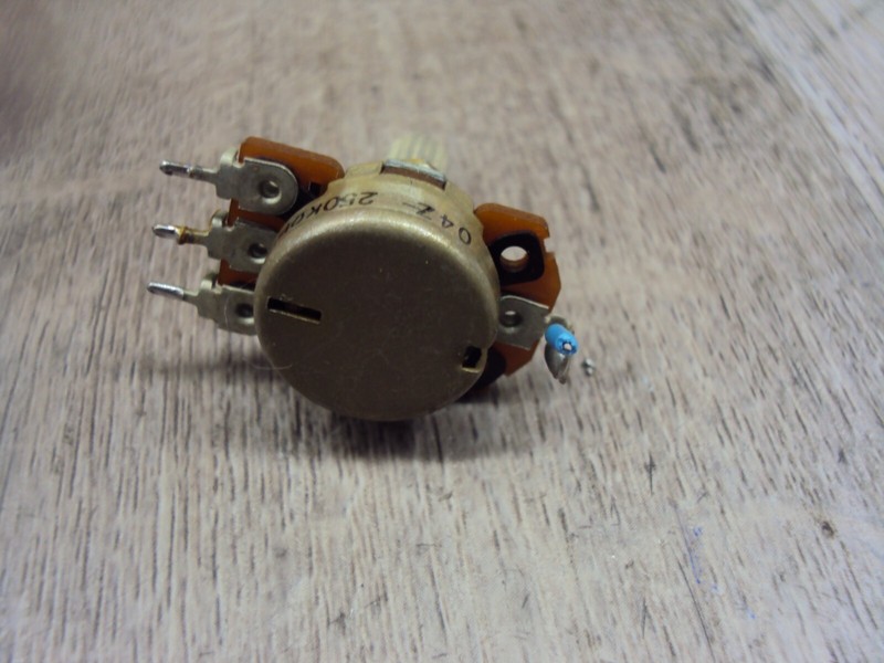 AIWA 7300 Balance Control P/N 04Z-250KW Tested Parting Out AIWA 7300 Or AX7300-U gallery