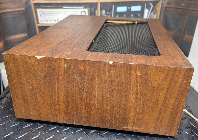 The Fisher 800-T AM/FM Stereo Receiver with wood case gallery