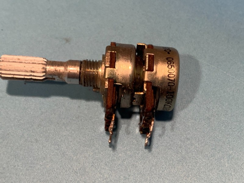 Kenwood KR-9340 Vintage Quad Receiver Parting Out Bass Potentiometer #2 gallery