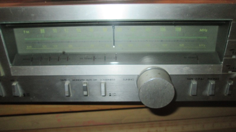 Vintage JVC R-S11 AM/FM Stereo Receiver (Made in Japan ) gallery