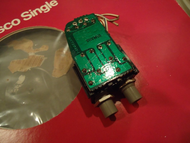 Yamaha CR-1040 Stereo Receiver Parting Out Headphone Jacks gallery