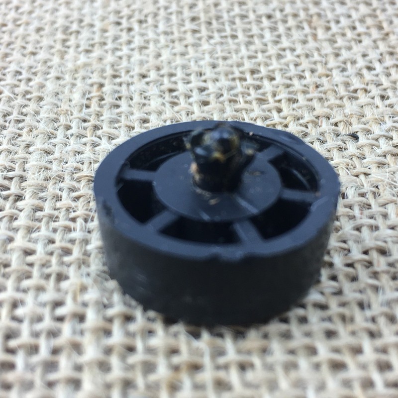 REALISTIC STA-700 31-1969 AM/FM Stereo Receiver Foot Part gallery