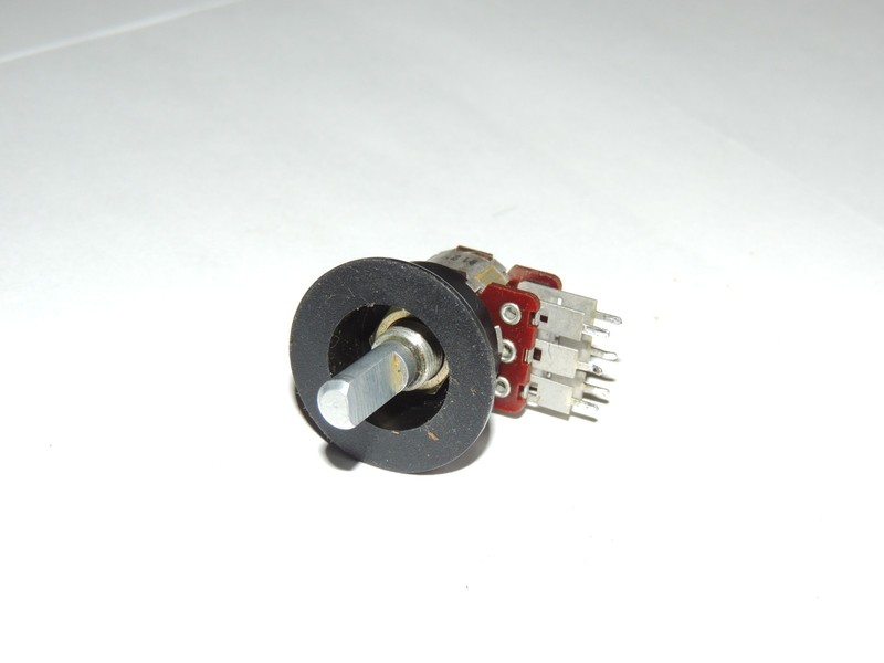 Technics SA-700 Balance Rotary Switch & Collar EWKK4A029252 & SGX65436543 gallery