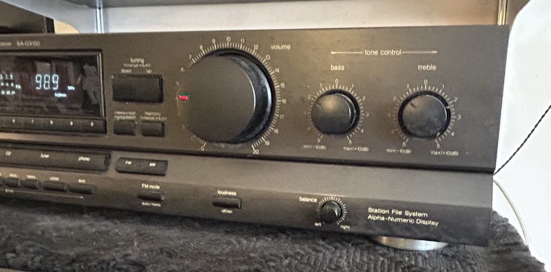 VINTAGE TECHNICS SA-GX100 QUARTZ SYNTHESIZER AM/FM STEREO RECEIVER (WORKING) gallery