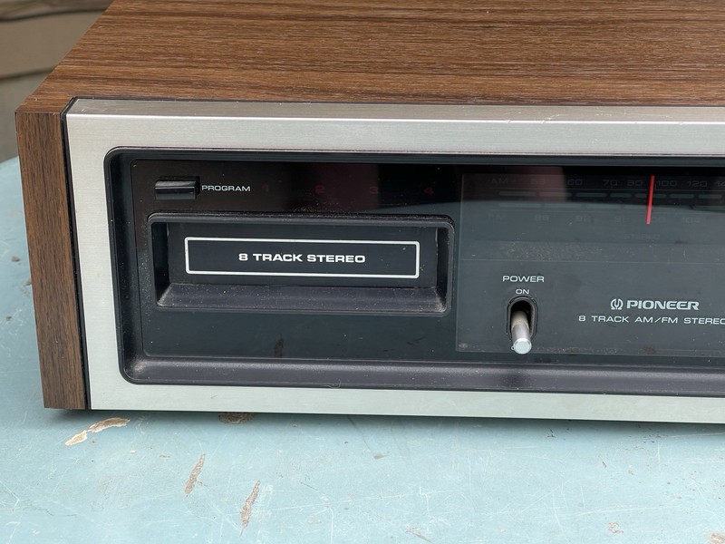 VTG 70s Pioneer H-2000 Wood Grain Retro Silver Face Receiver Stereo W/ Speakers gallery