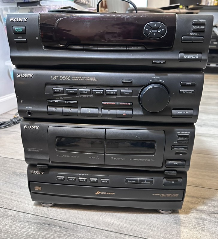 Sony LBT-D560 Stereo Deck Receiver 5-CD Changer/Dual Cassette Tape - Works HCD