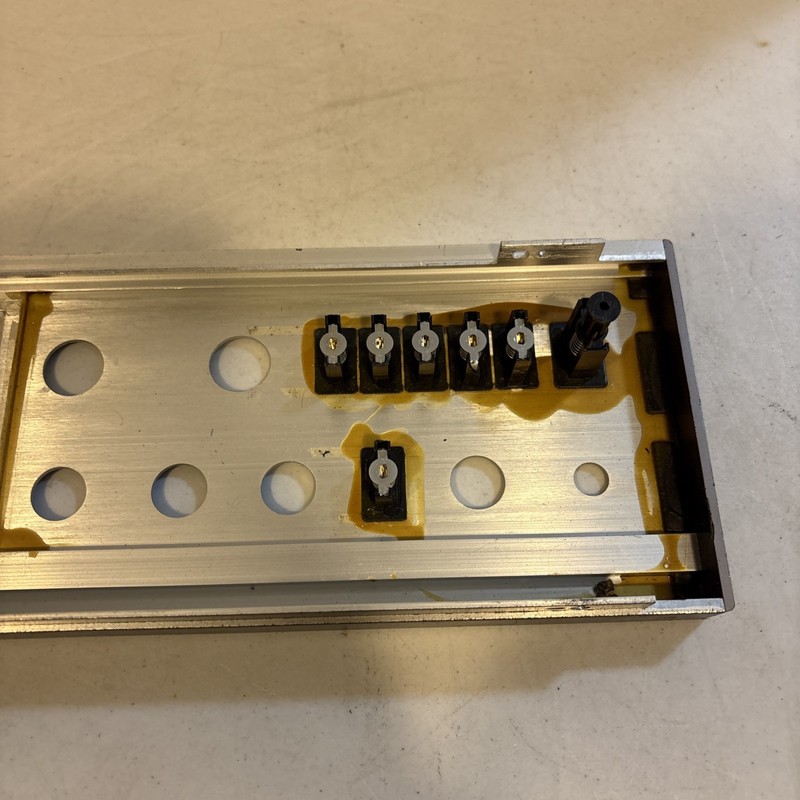 Mitsubishi DA-R17 Faceplate And Glass Only gallery