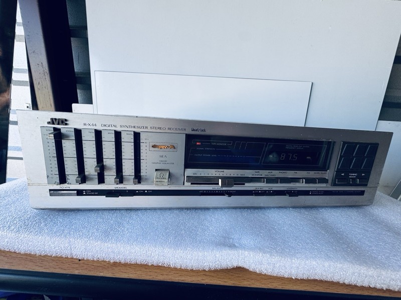 JVC R-X44 Digital Synthesizer Stereo Receiver Quartz Lock 5-Band Equalizer gallery