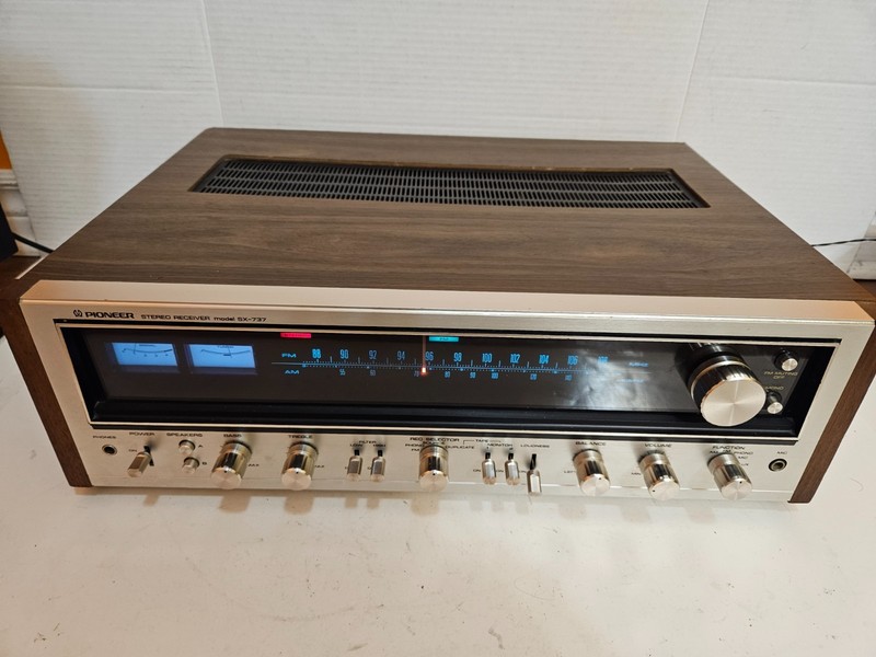 Pioneer SX-737 AM/FM Stereo Receiver – Vintage – 35Wpc – Tested & Excellent Cond gallery