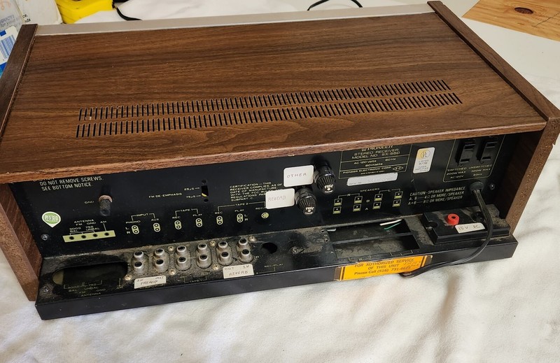 Vintage Pioneer SX-550 Stereo Receiver Powers Up As Is gallery