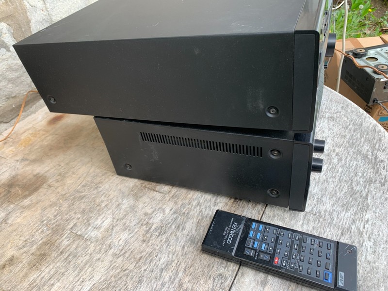 Kenwood KR-A4060 VTG AM/FM Stereo Receiver & DP-R3060 5 CD Compact disc Changer gallery