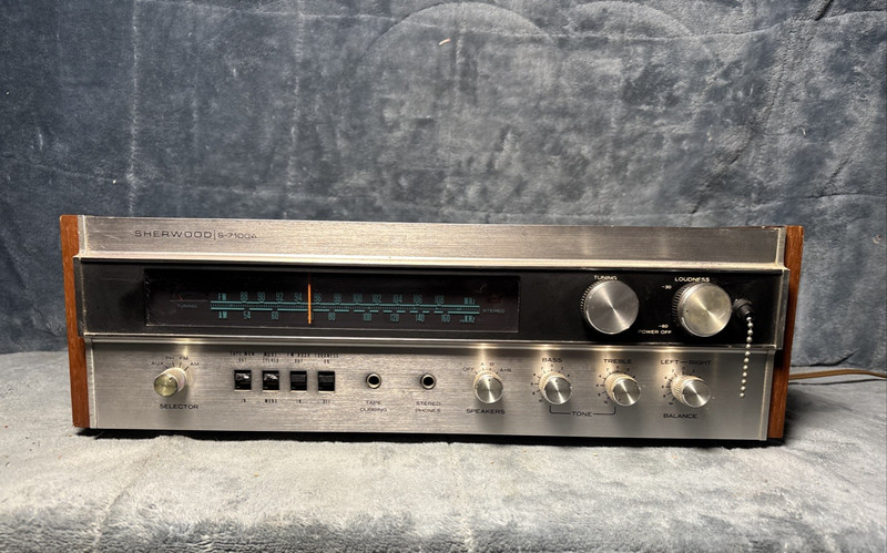 Sherwood S-7100A: Vintage AM/FM Stereo Receiver – Tested Working!