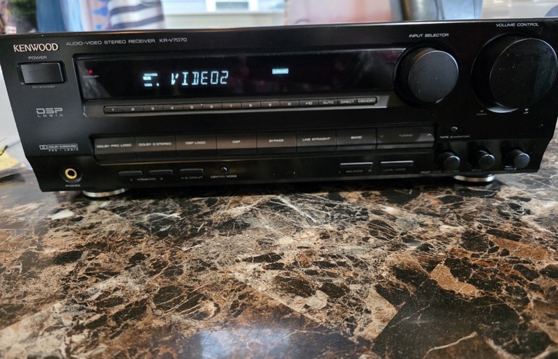 Kenwood Audio Video Stereo Receiver KR-V7070 In Excelent Condition gallery