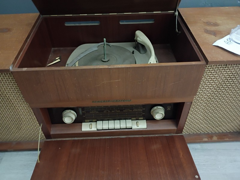 Grundig Majestic Stereo Console MCM Vintage gallery
