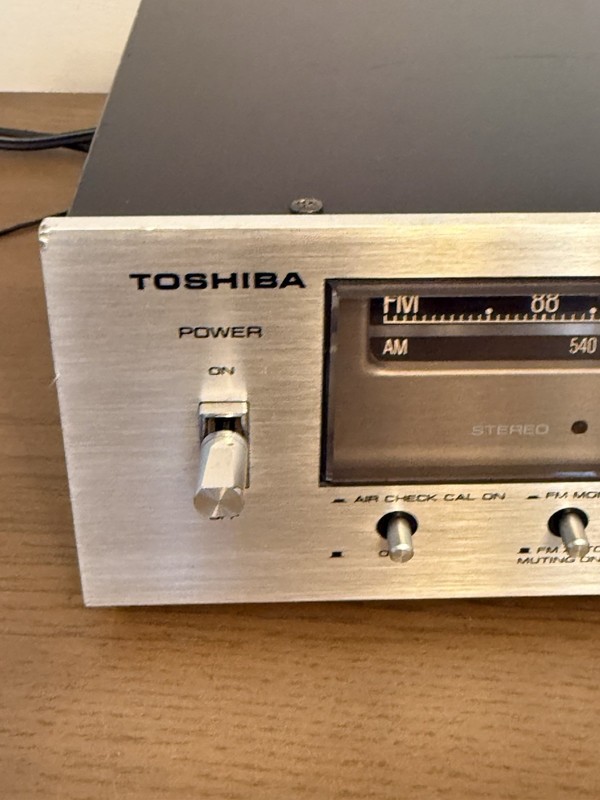 Toshiba ST-335 Vintage Stereo AM/FM Tuner Receiver Hifi Audio Tested Working gallery