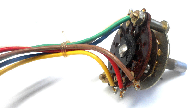 YAMAHA CR-600 STEREO RECEIVER - SPEAKER SELECTOR - PARTING OUT gallery