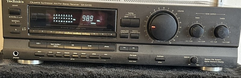 VINTAGE TECHNICS SA-GX100 QUARTZ SYNTHESIZER AM/FM STEREO RECEIVER (WORKING) gallery