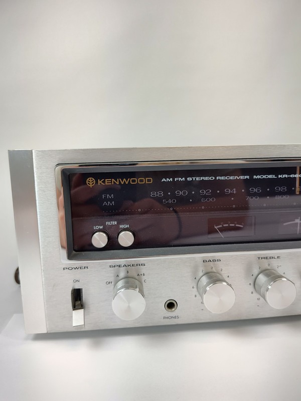 Kenwood KR-6600 AM-FM Stereo Tuner Amplifier Receiver Parts or Repair gallery
