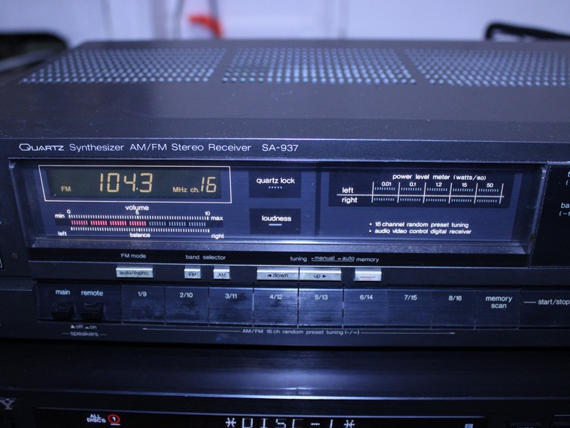 Technics SA-937 AM/FM Stereo Receiver 180W Quartz Synthesizer