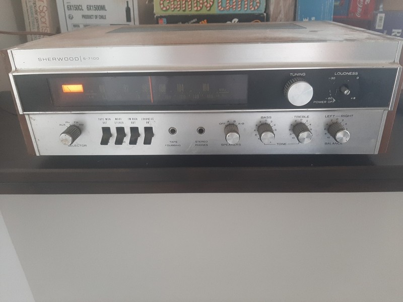Vintage 1970s Sherwood S-7100 AM/FM Stereo Receiver - PWR TESTED ONLY