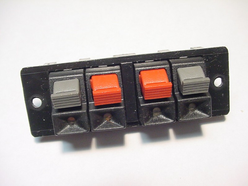 SANSUI 9090DB RECEIVER SPEAKER BINDING POST (8080DB 8080 9090 7070 QRX-9001) km*
