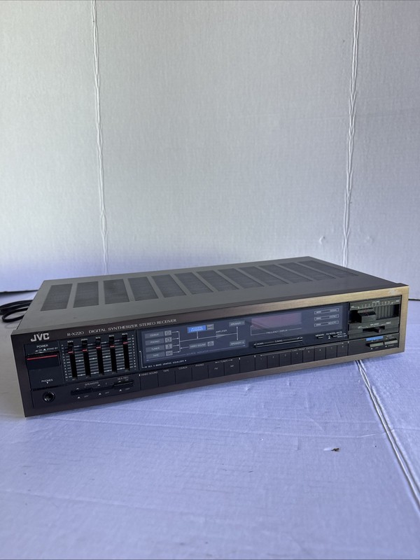 Vintage JVC R-X220 Stereo Receiver AM/FM Digital Synthesizer EQ – Tested Working