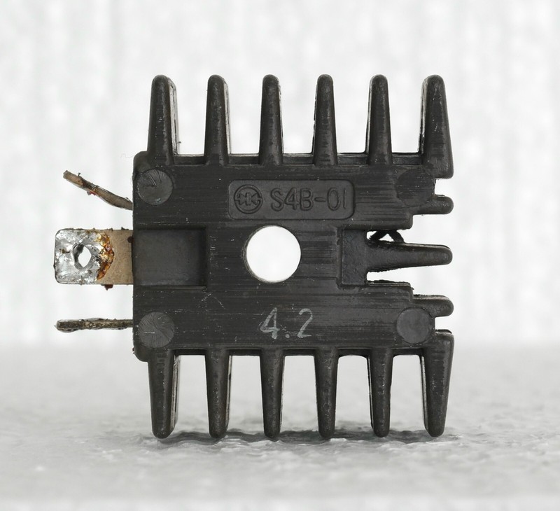 Kenwood KR-9940 Quad Receiver Part : Bridge Rectifier ( S4B-01 )
