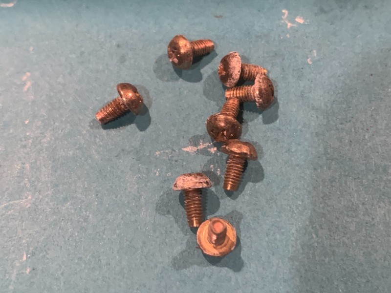 Pioneer SX-590 Stereo Receiver Parting Out – Bottom Cover Screws