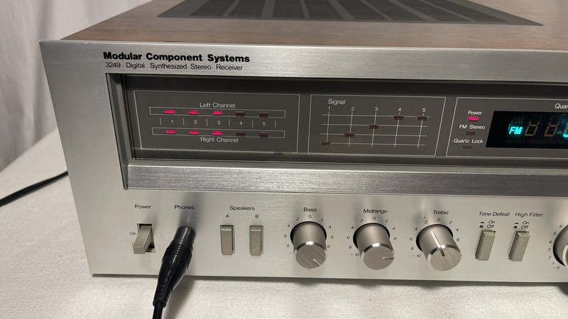 VTG MCS 3249 Stereo RECEIVER Digital Synthesized AM-FM Modular Component System gallery