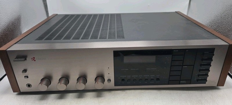 Rare Vintage Kyocera R-461 Stereo Tuner/Amplifier For Parts or Repair