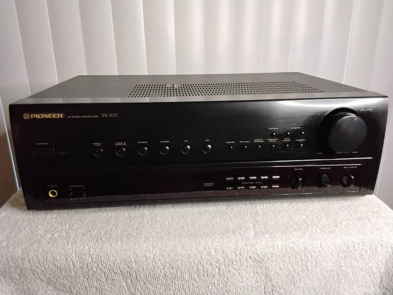 Pioneer SX-203 Stereo Receiver
