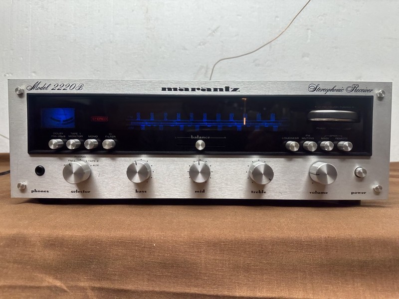 Marantz 2220B Vintage Stereo Receiver