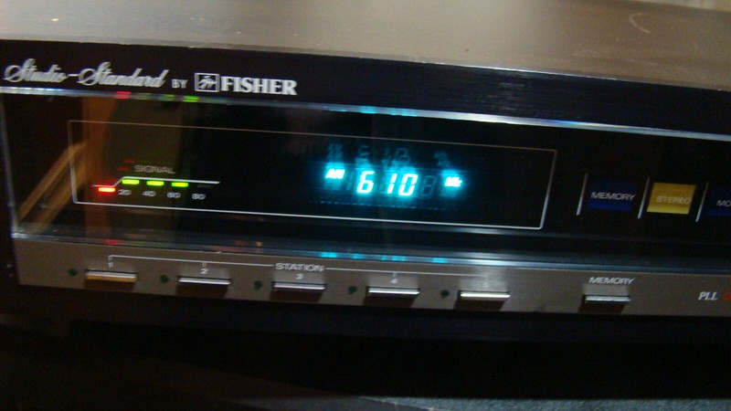 Vintage Fisher FM-600 Synthesizer Tuner, fully tested, made in Japan