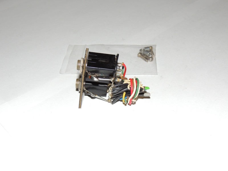 Marantz 2270 Dubbing Dual Microphone Jacks & Screws/Nuts YJ0100065 YJ010055 gallery