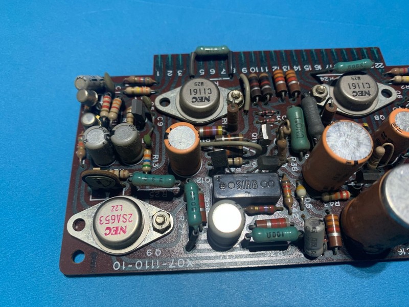 Kenwood KR-6200 Stereo Receiver - Parting Out - Main Amp Unit X07-1110-10 gallery