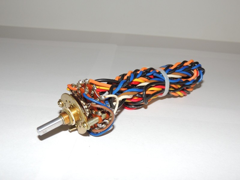 Yamaha CR-1020 Rotary 6 Step Speaker Select Switch KA50102 gallery