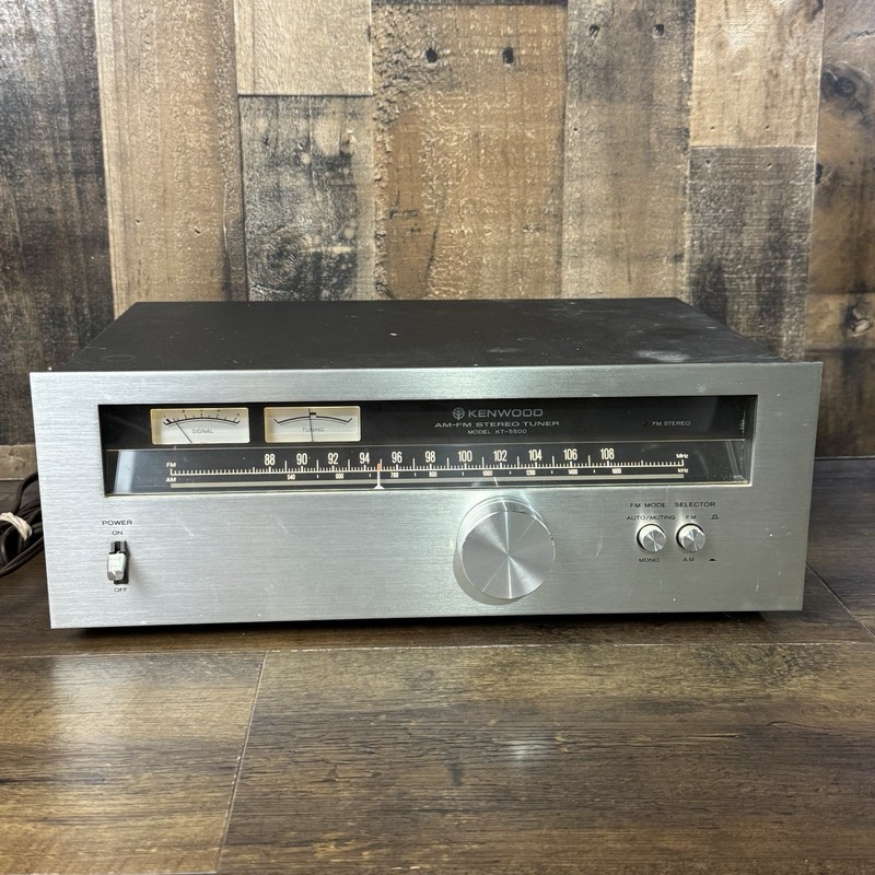 Kenwood KT-5500 Vintage AM/FM Stereo Tuner ( 1977 ) Fully Tested gallery