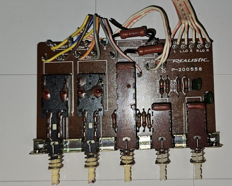 Realistic STA-2100D board P-200558