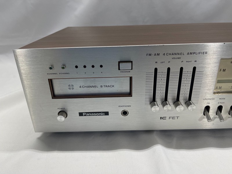 Panasonic RE-8420 QUAD 8-Track Stereo System 4-Channel Amp - Tested Very Rare gallery