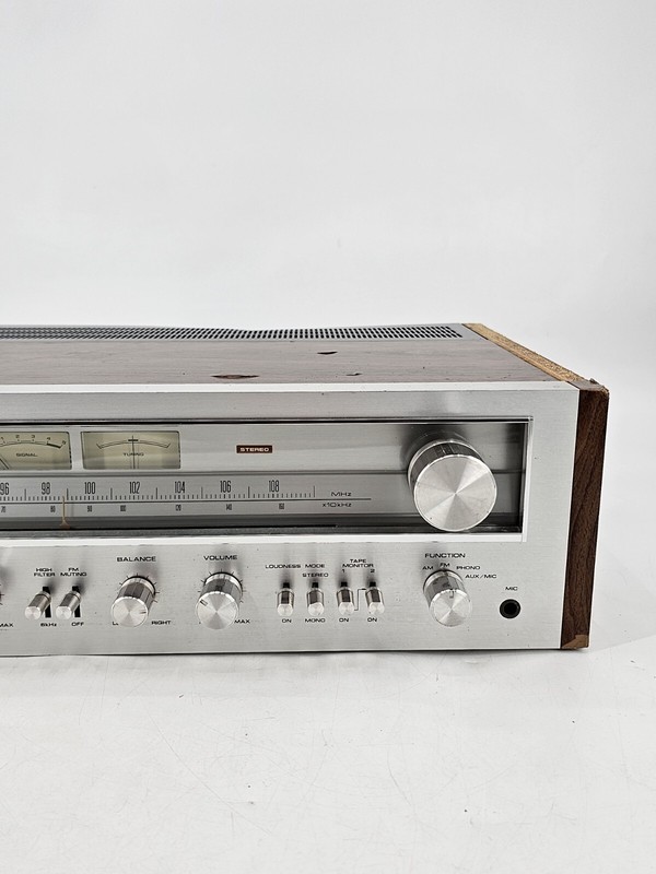 PIONEER SX-650 AM/FM STEREO RECEIVER gallery