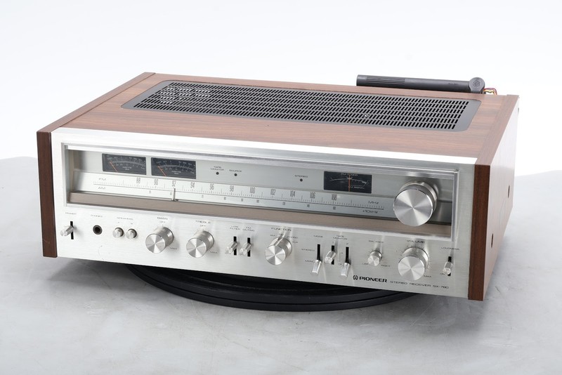 Pioneer SX-780 Vintage Stereo Receiver – Great Condition