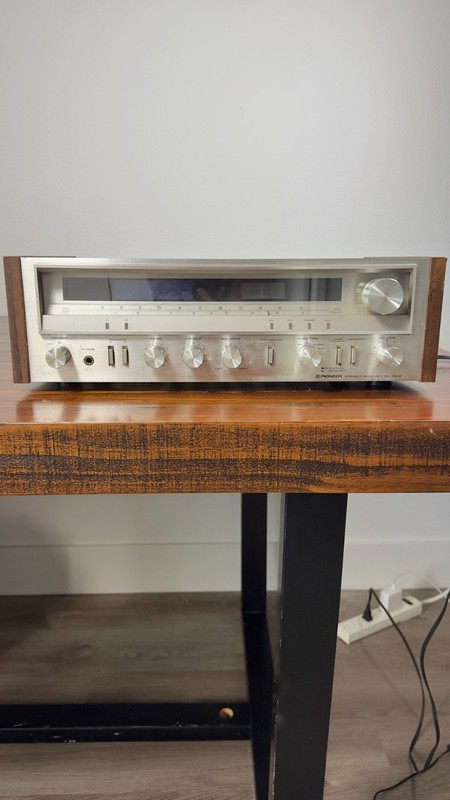 Pioneer SX-3500 Vintage AM/FM Stereo Receiver — Woodgrain Case, Tested & Working