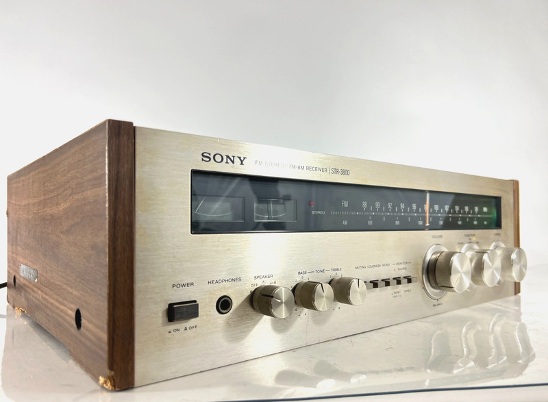 Vintage Sony STR-3800 AM/FM Stereo Receiver 1970a | Missing Rubber Legs