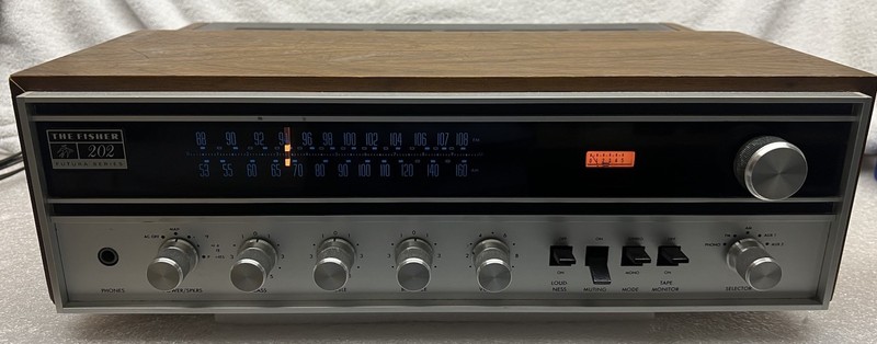 The Fischer 202 Futura Stereo Receiver [Tested, Serviced]